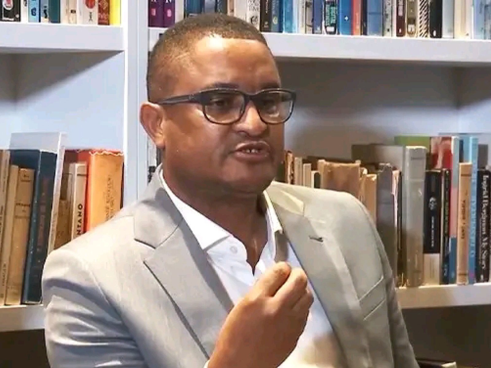 Daniel Chapo nomeia Ericino de Salema como Director de Comunicação da Presidência