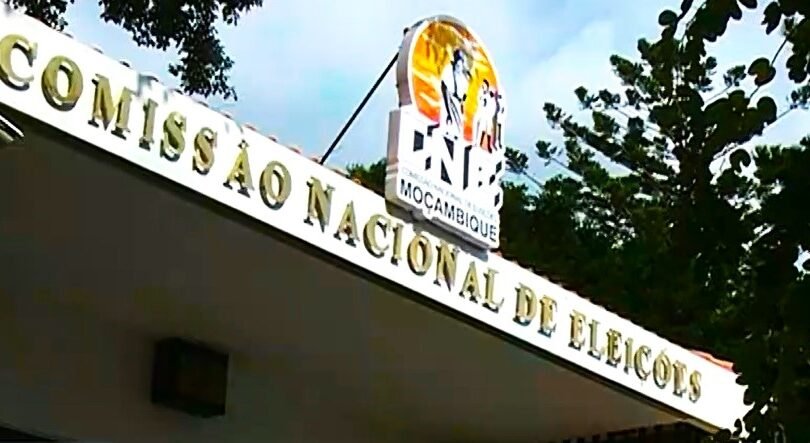 CNE Notifica Venâncio Mondlane e 12 Partidos para Corrigir Irregularidades Financeiras